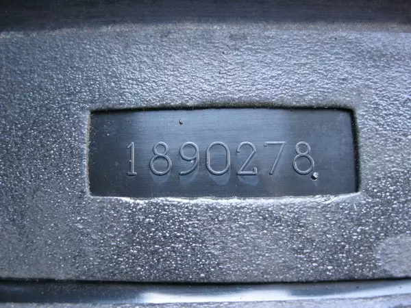 Шильдик P400 1890278
