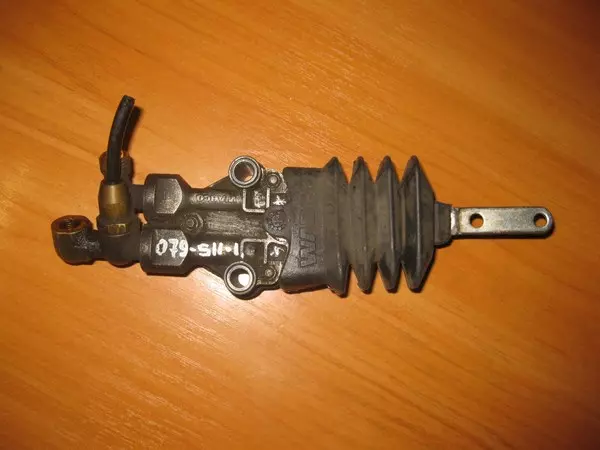 Кран уровня кабины рено премиум. Кран уровня пола кабины рено премиум. Wabco4640070010. Кран уровня пола renault magnum задний. Кран уровня пола кабины.