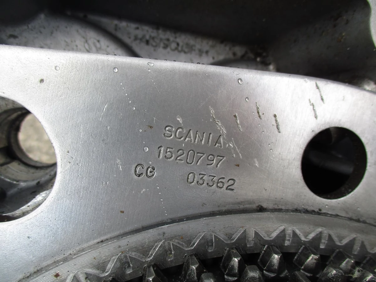 Делитель (без эпицикла) в сборе с вилкой карданного шарнира GR/GRS/GRSO905 1940788